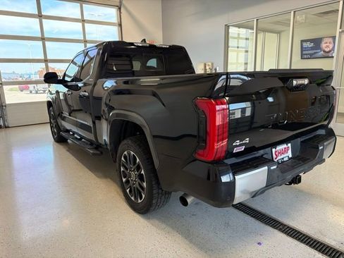 Used 2022 Toyota Tundra Limited w/ Power Package AWD/4WD image 6