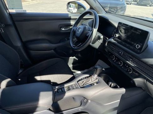 Used 2024 Honda HR-V Sport image 21