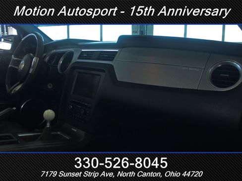 Used 2011 Ford Mustang Shelby GT500 w/ SVT Performance Pkg image 37