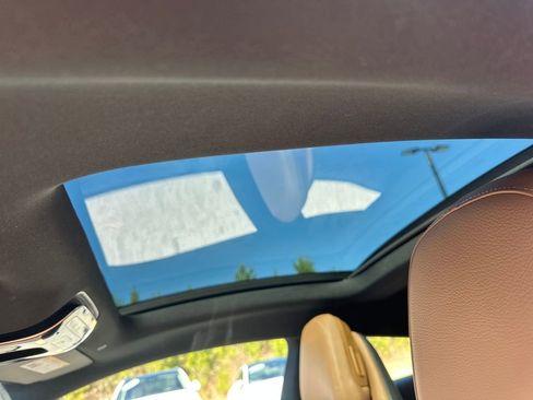 Certified 2025 Mercedes-Benz CLE 300 4MATIC Coupe image 12