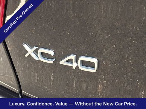 Certified 2024 Volvo XC40 B5 Ultimate w/ Climate Package AWD/4WD image 30