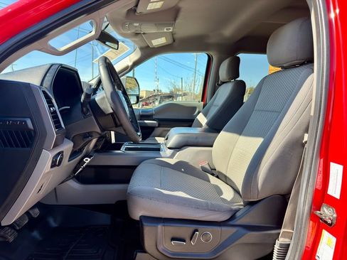 Used 2017 Ford F150 XLT w/ Equipment Group 302A Luxury image 10