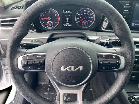 Used 2023 Kia K5 LXS image 7