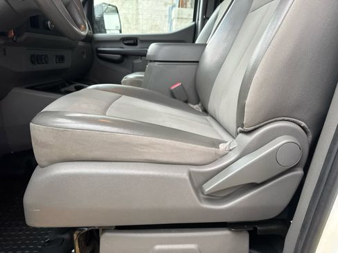Used 2016 Nissan NV 2500 SV image 7