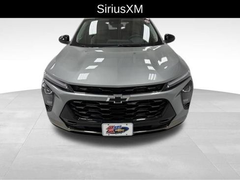 Certified 2024 Chevrolet Trax ACTIV w/ Sunroof Package FWD image 9