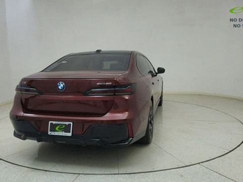 Used 2024 BMW i7 eDrive50 w/ M Sport Package RWD image 70
