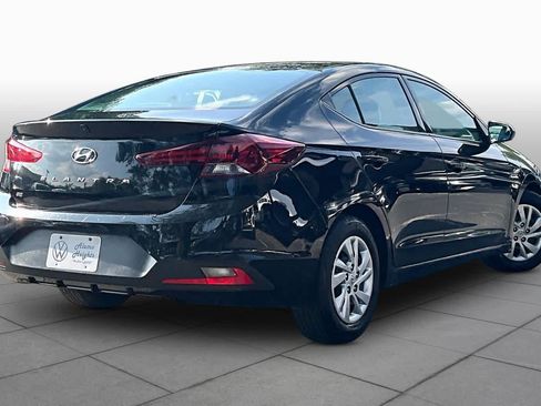 Used 2020 Hyundai Elantra SE w/ Cargo Package (C1) FWD image 13