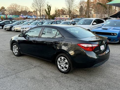 Used 2015 Toyota Corolla LE image 3