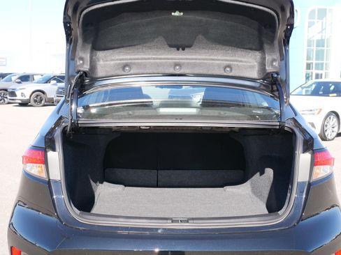 Used 2025 Toyota Corolla SE image 14