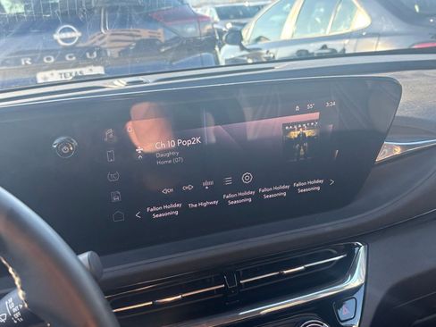 Used 2025 Buick Envista Sport Touring image 21