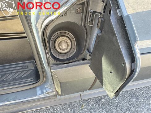 Used 2020 Ford Transit 250 148 High Roof Extended image 16