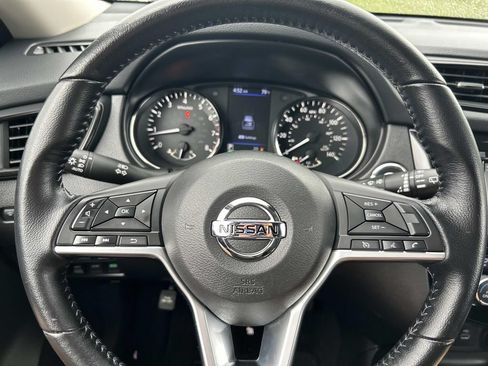 Used 2020 Nissan Rogue SV AWD/4WD image 36