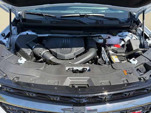 New 2026 Chevrolet Traverse Z71 w/ Enhanced Driving Package AWD/4WD image 20