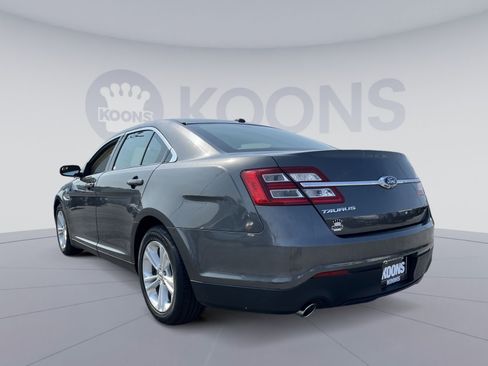 Used 2015 Ford Taurus SE FWD image 4