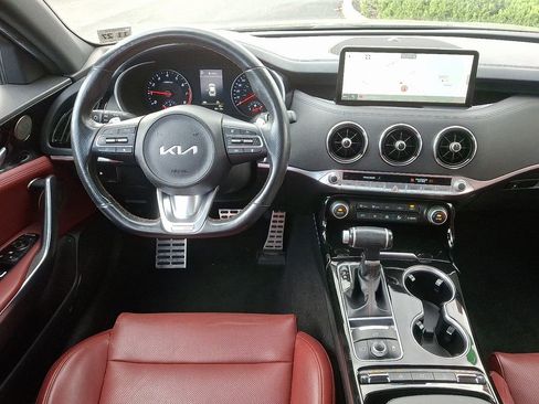 Used 2022 Kia Stinger GT-Line w/ Sun & Sound Package image 12
