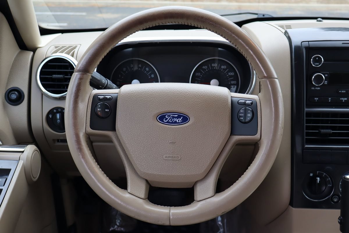 Used 2008 Ford Explorer XLT AWD/4WD image 18