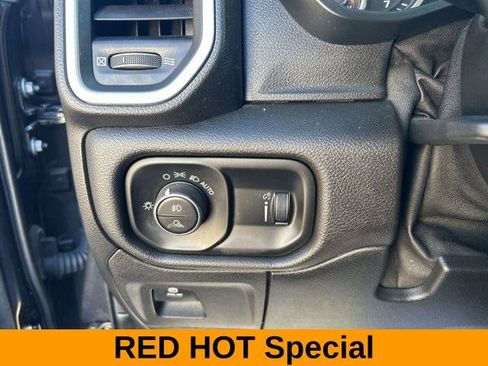 Used 2020 RAM 1500 Big Horn AWD/4WD image 18