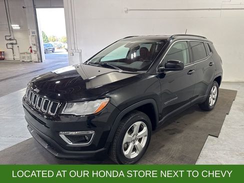 Used 2020 Jeep Compass Latitude image 3