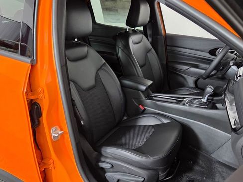 New 2026 Jeep Compass Latitude image 32