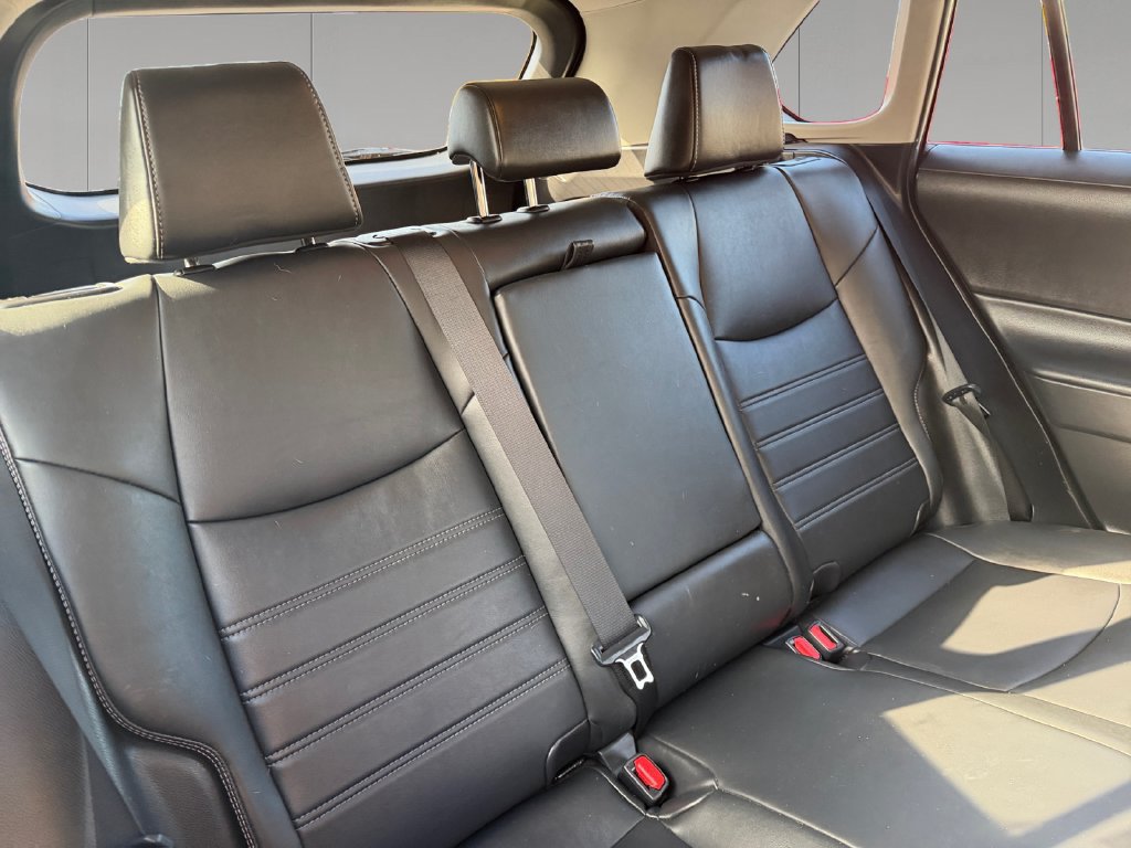 Used 2021 Toyota RAV4 XLE Premium AWD/4WD image 19