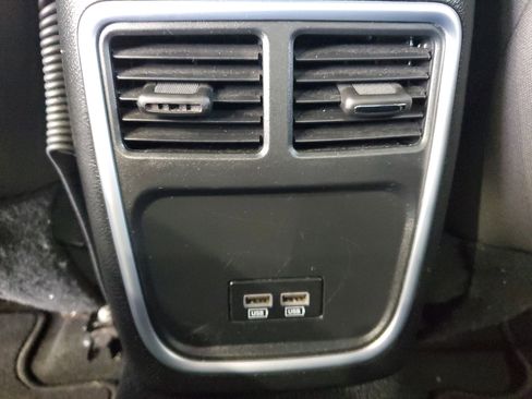 Used 2022 Dodge Charger SXT RWD image 13