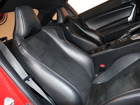 Used 2020 Toyota 86 RWD image 51