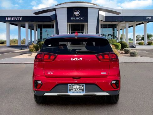 Used 2022 Kia Niro LXS FWD image 5