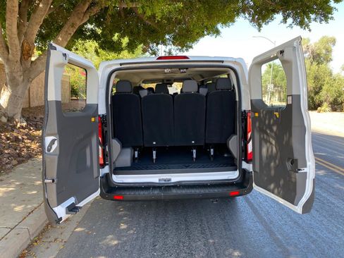 Used 2024 Ford Transit 350 XLT RWD image 6