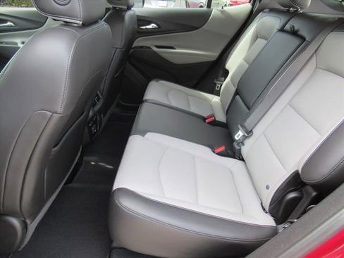 Used 2021 Chevrolet Equinox Premier image 27