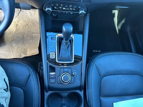 Used 2025 MAZDA CX-5 AWD 2.5 S w/ Preferred Package image 16