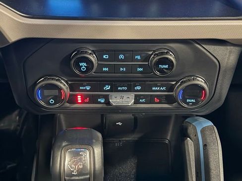 Used 2023 Ford Bronco Wildtrak image 27