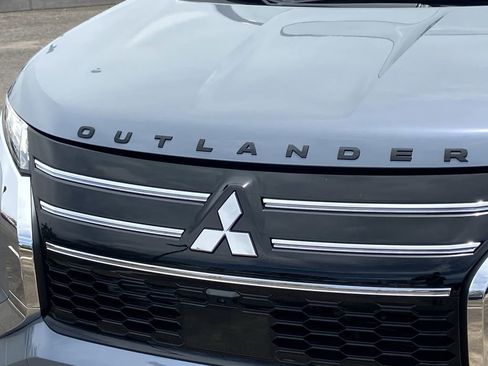 New 2026 Mitsubishi Outlander SEL FWD image 28