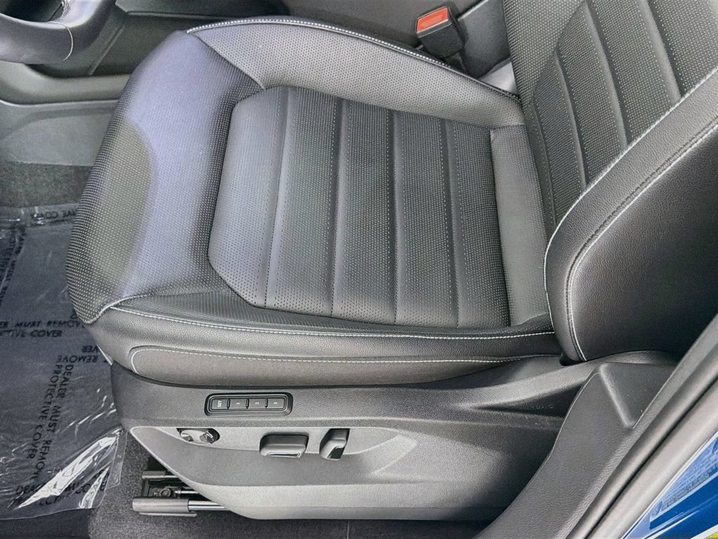 Used 2026 Volkswagen Atlas Cross Sport SEL R-Line AWD/4WD image 18