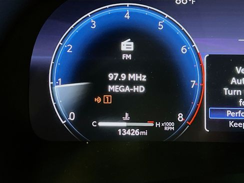 Certified 2024 Toyota Highlander Platinum AWD/4WD image 13