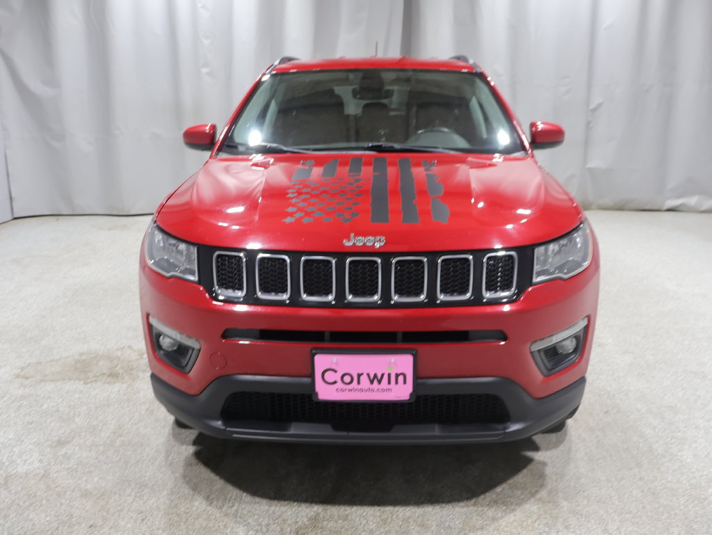 Used 2018 Jeep Compass Latitude w/ Popular Equipment Group AWD/4WD image 9