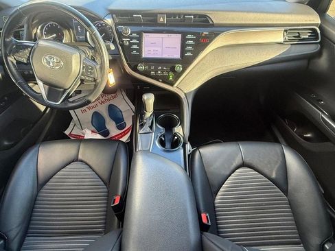 Used 2019 Toyota Camry SE image 14