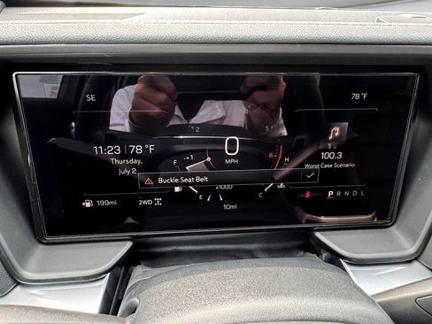 New 2027 GMC Terrain Elevation w/ Elevation Premium Package AWD/4WD image 12