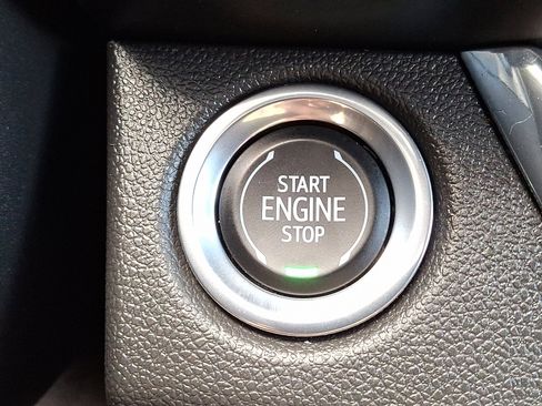 Used 2025 Buick Envista Preferred w/ Convenience I Package image 23