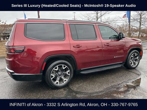 Used 2023 Jeep Wagoneer Series III w/ Preferred Equipment Group AWD/4WD image 14