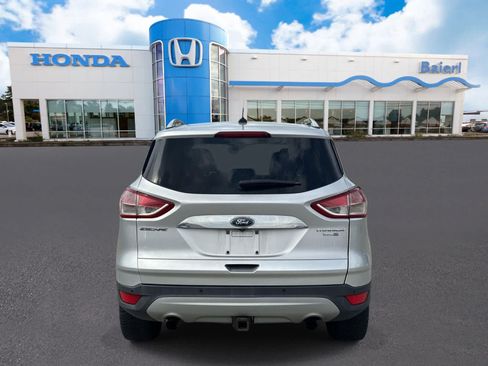 Used 2016 Ford Escape Titanium AWD/4WD image 4