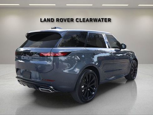 New 2026 Land Rover Range Rover Sport Dynamic SE AWD/4WD image 5