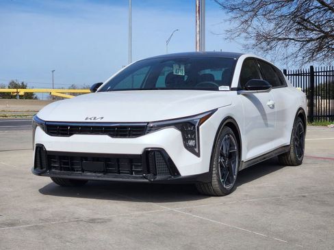 New 2026 Kia K4 GT-Line Turbo w/ GT-Line Premium Package FWD image 2