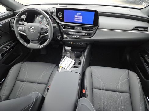 New 2025 Lexus ES 350 Ultra Luxury image 36