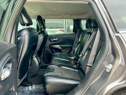 Used 2022 Jeep Cherokee Latitude Lux image 19