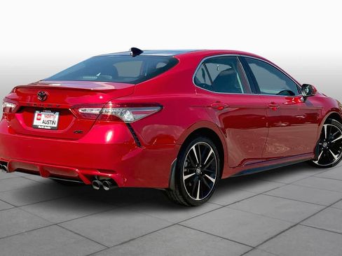 Used 2019 Toyota Camry XSE FWD image 13