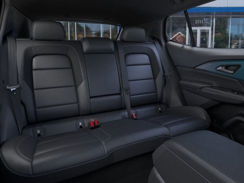 New 2026 Chevrolet Equinox EV LT FWD image 17