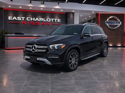 Used 2025 Mercedes-Benz GLE 350 4MATIC image 1