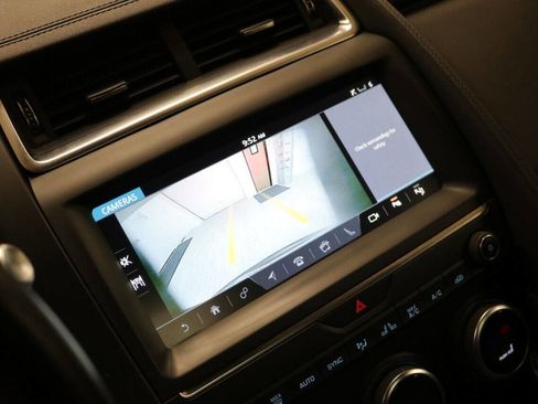 Used 2020 Jaguar E-PACE SE image 31