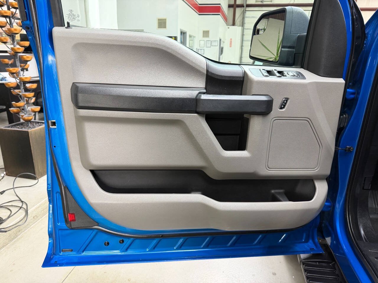 Used 2019 Ford F150 XL w/ Equipment Group 101A Mid AWD/4WD image 10