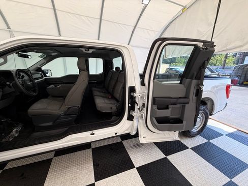 Used 2021 Ford F150 XL RWD image 18